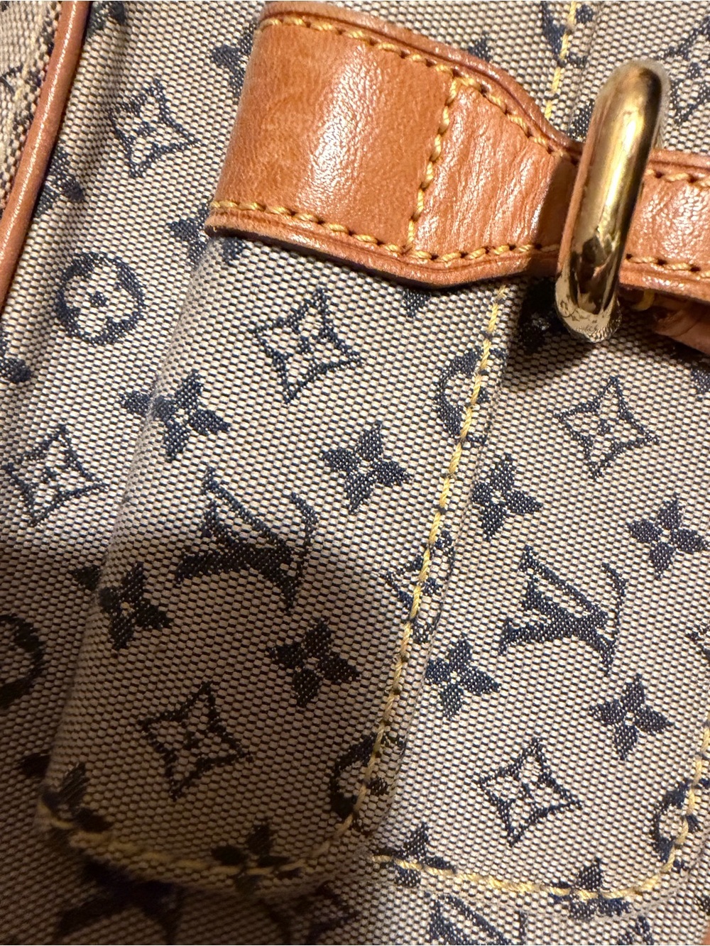Louis Vuitton Beige Monogram Crossbody with Tan Leather Trim - Picture 8 of 10